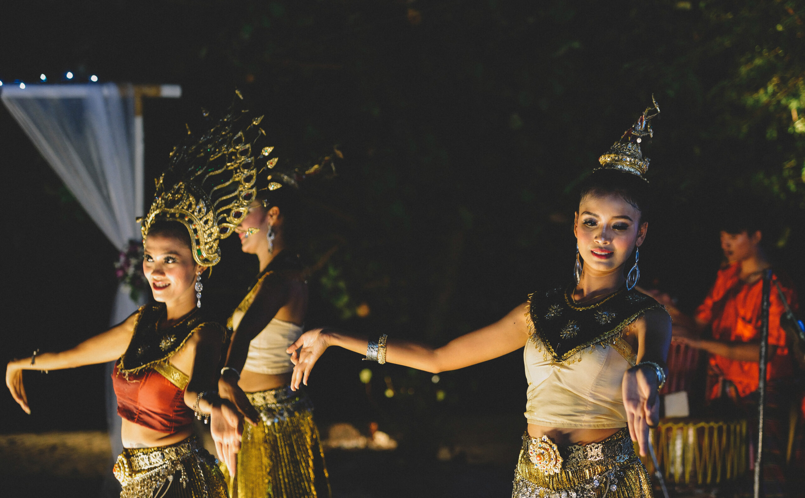 wedding destination in Koh Phi Phi, Krabi, Thailand, lovedezign photography, wedding inter, Thai photographer, Zeavola, elephant riding at Krabi, bamboo island wedding