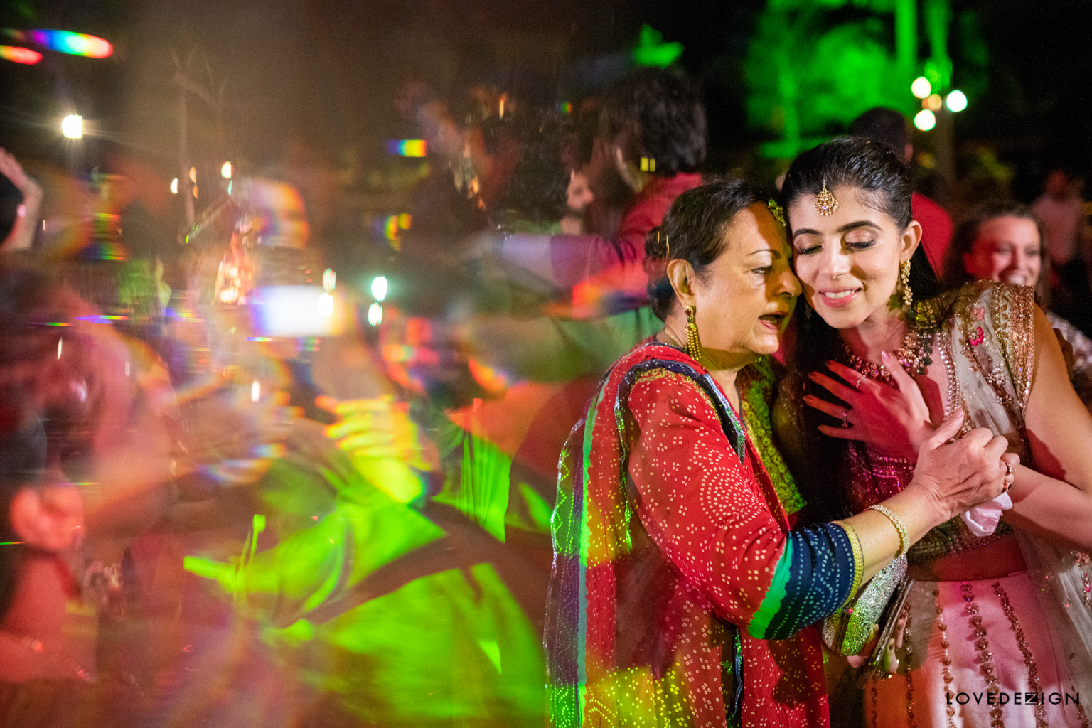 indian wedding photographer, indian wedding destination in Thailand, Ritz Carlton Samui, Indian wedding photo, lovedezign photography, Indian wedding photo in Thailand 