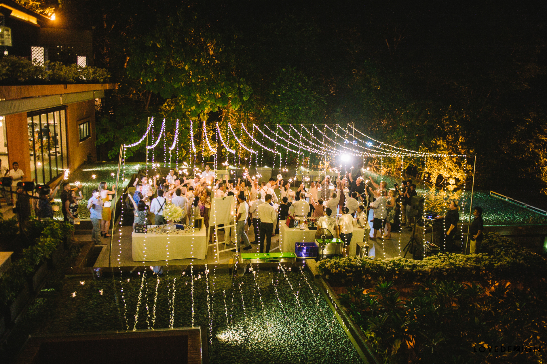 Phuket wedding photography at Sripanwa